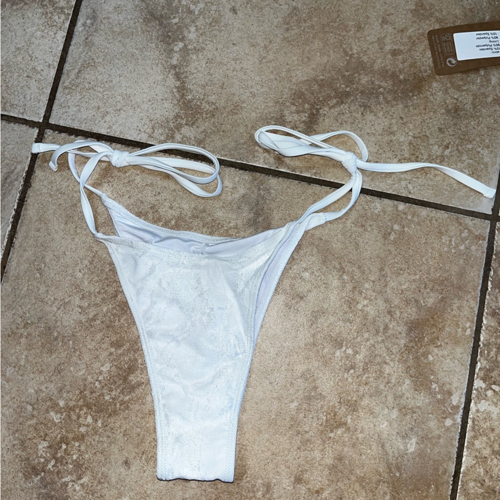 Samiol Bikini - Picture 4 of 6
